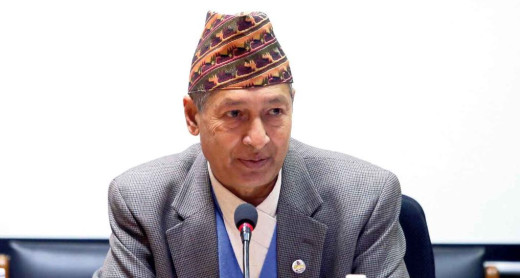 बजेट निर्माणमा अनधिकृत व्यक्ति संलग्न भए अर्थमन्त्री जवाफदेही हुनुपर्छ : डा.खतिवडा